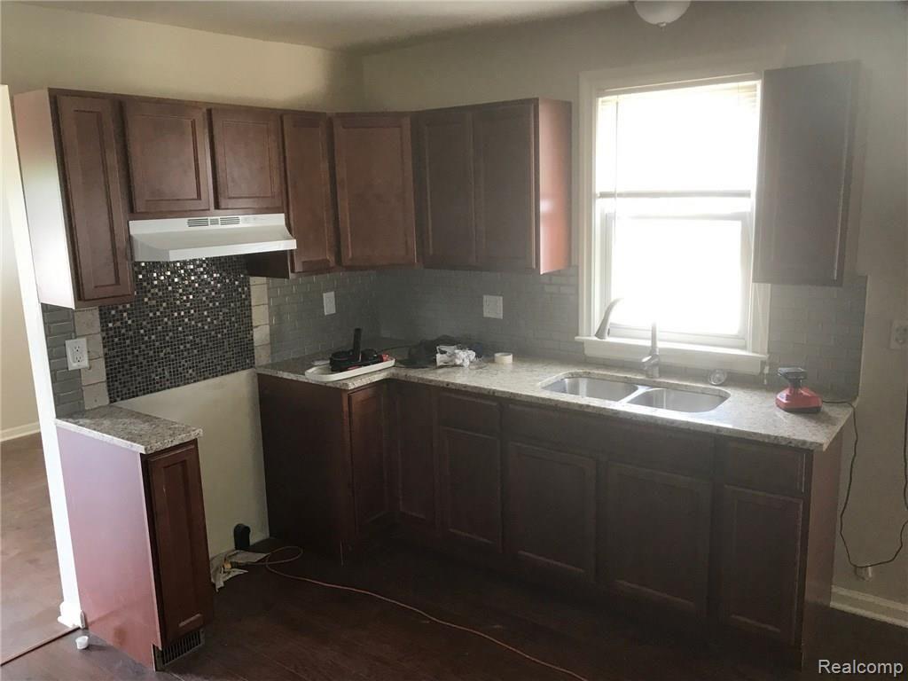 27990 Five Mile Road Livonia, MI 48154 - Photo 2 of 11 Kitchen.jpg