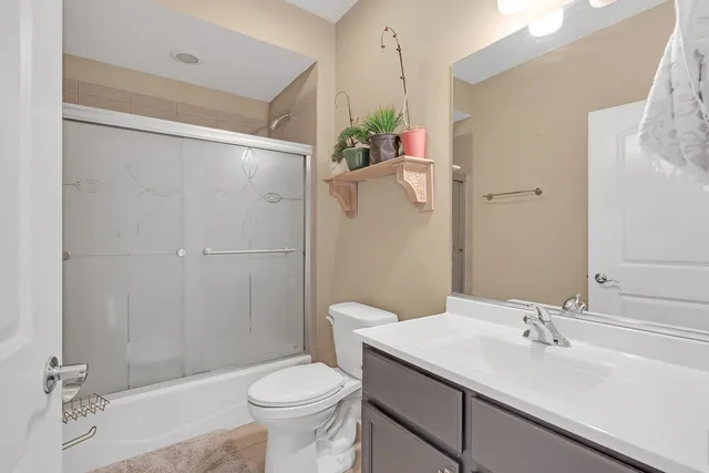 $350,000 | 3630 North Harlem Avenue, Unit 411, Chicago, IL 60634