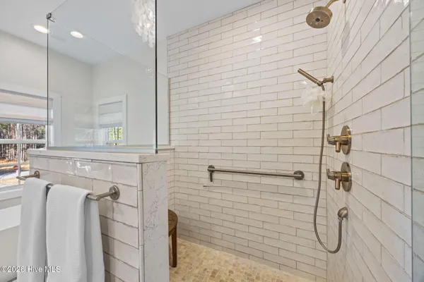 $685,000 | 18 Sassafrass Loop, Minnesott Beach, NC 28510