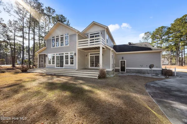 $685,000 | 18 Sassafrass Loop, Minnesott Beach, NC 28510