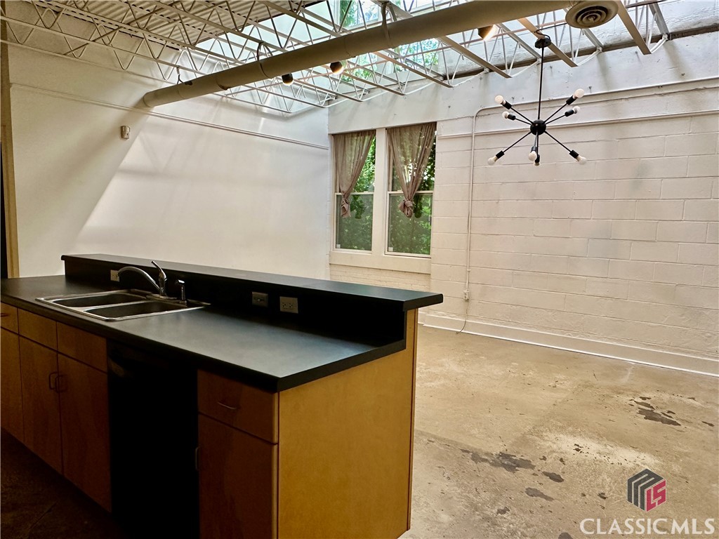 1295 East Broad Street, Unit C3 Athens, GA 30601 - Photo 14 of 26 Gallery Image 14