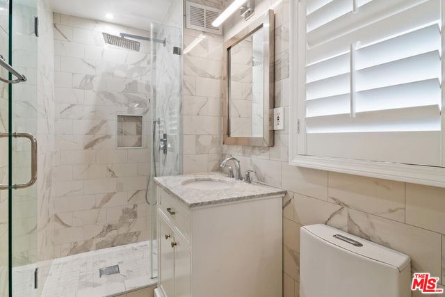 $1,400,000 | 12039 Weddington Street, Valley Village, CA 91607