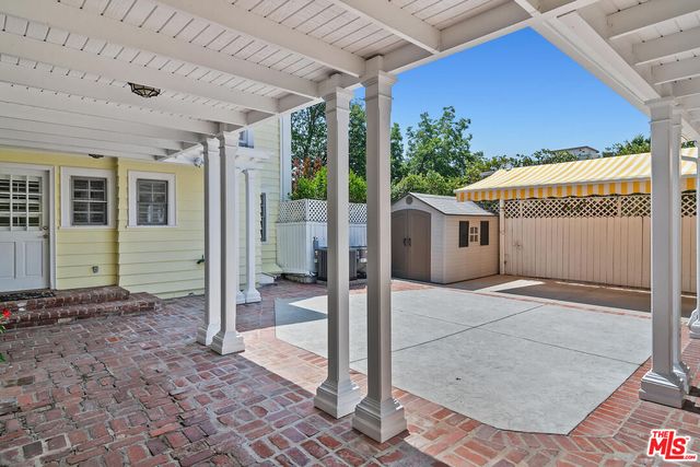 $1,400,000 | 12039 Weddington Street, Valley Village, CA 91607