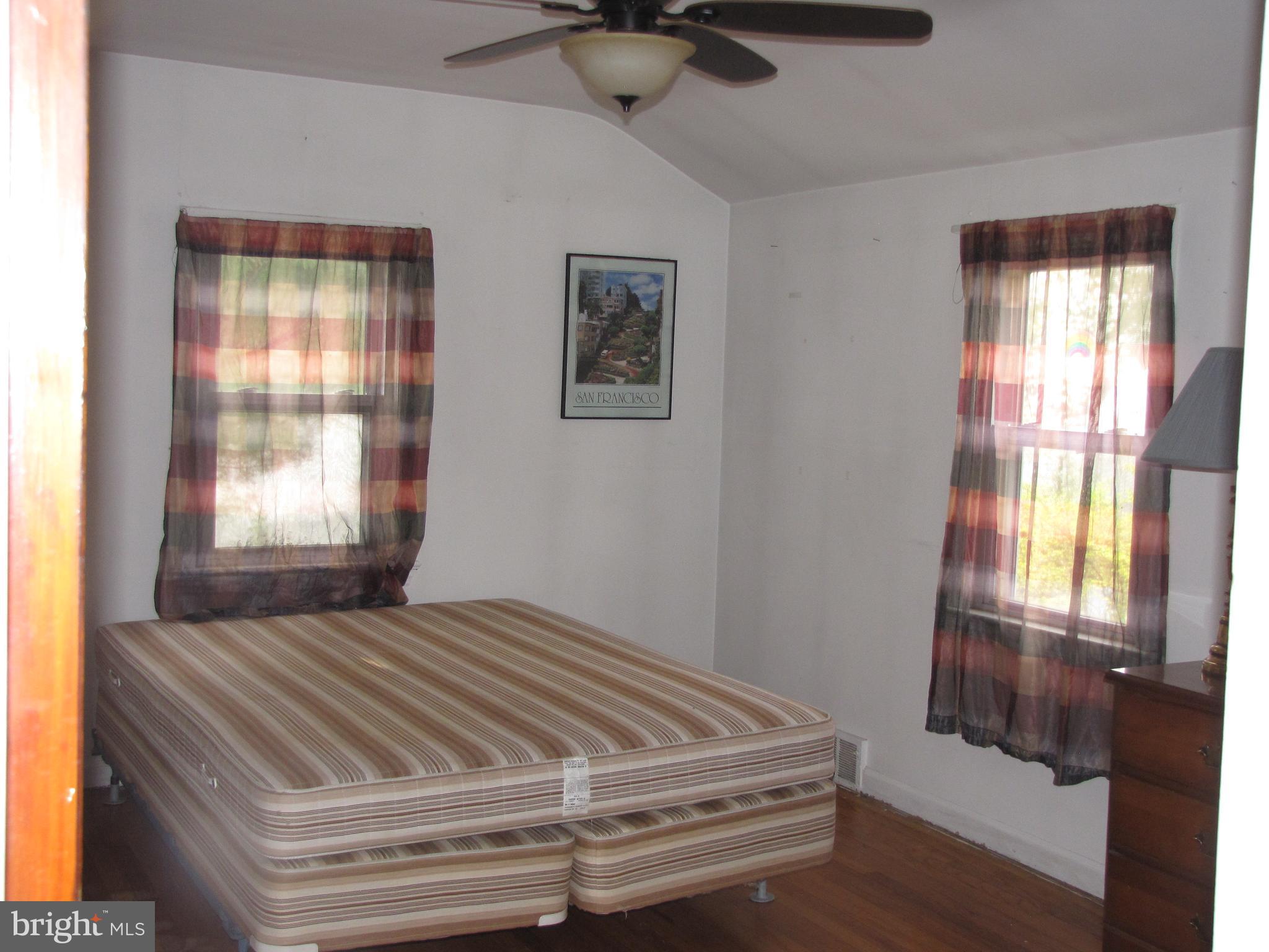 746 Arndt Avenue Riverside, NJ 08075 - Photo 23 of 29 Bedroom 2