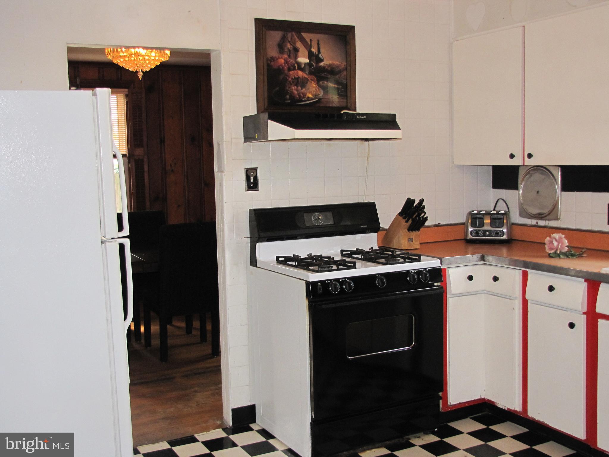 746 Arndt Avenue Riverside, NJ 08075 - Photo 9 of 29 Kitchen