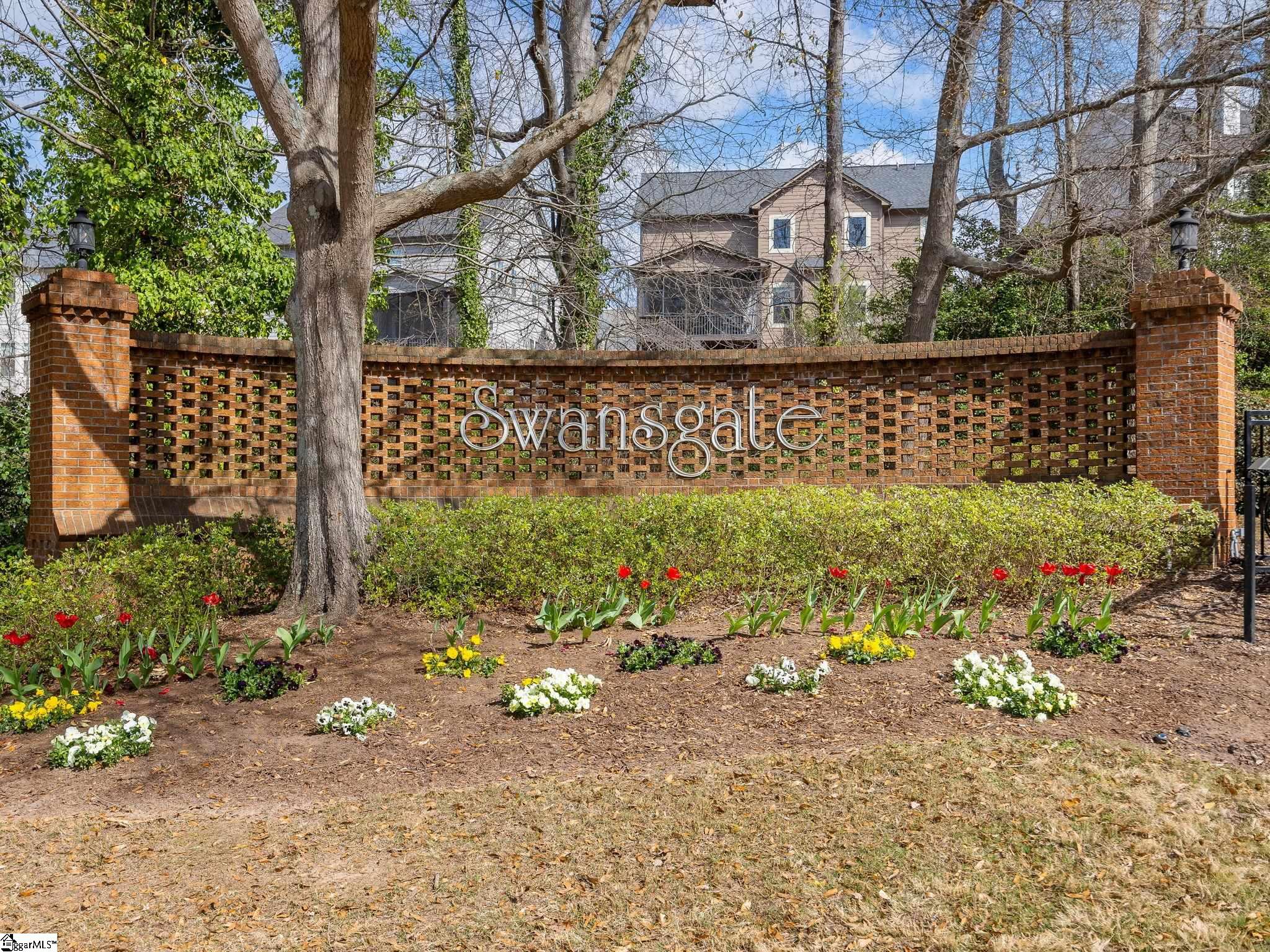 105 Hummingbird Ridge Greenville, SC 29605 - Photo 3 of 48 Gallery Image 3