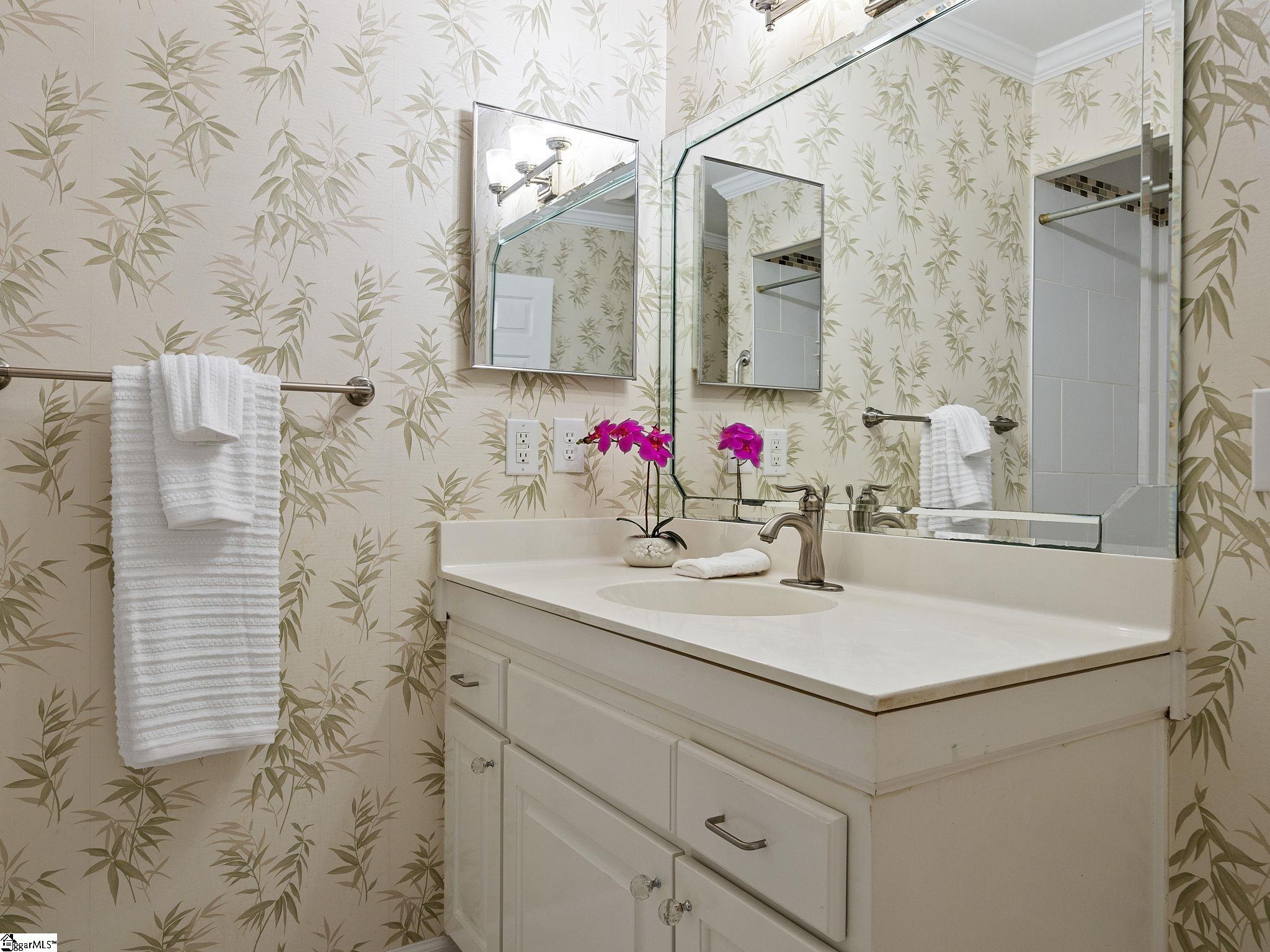 105 Hummingbird Ridge Greenville, SC 29605 - Photo 32 of 48 Gallery Image 32