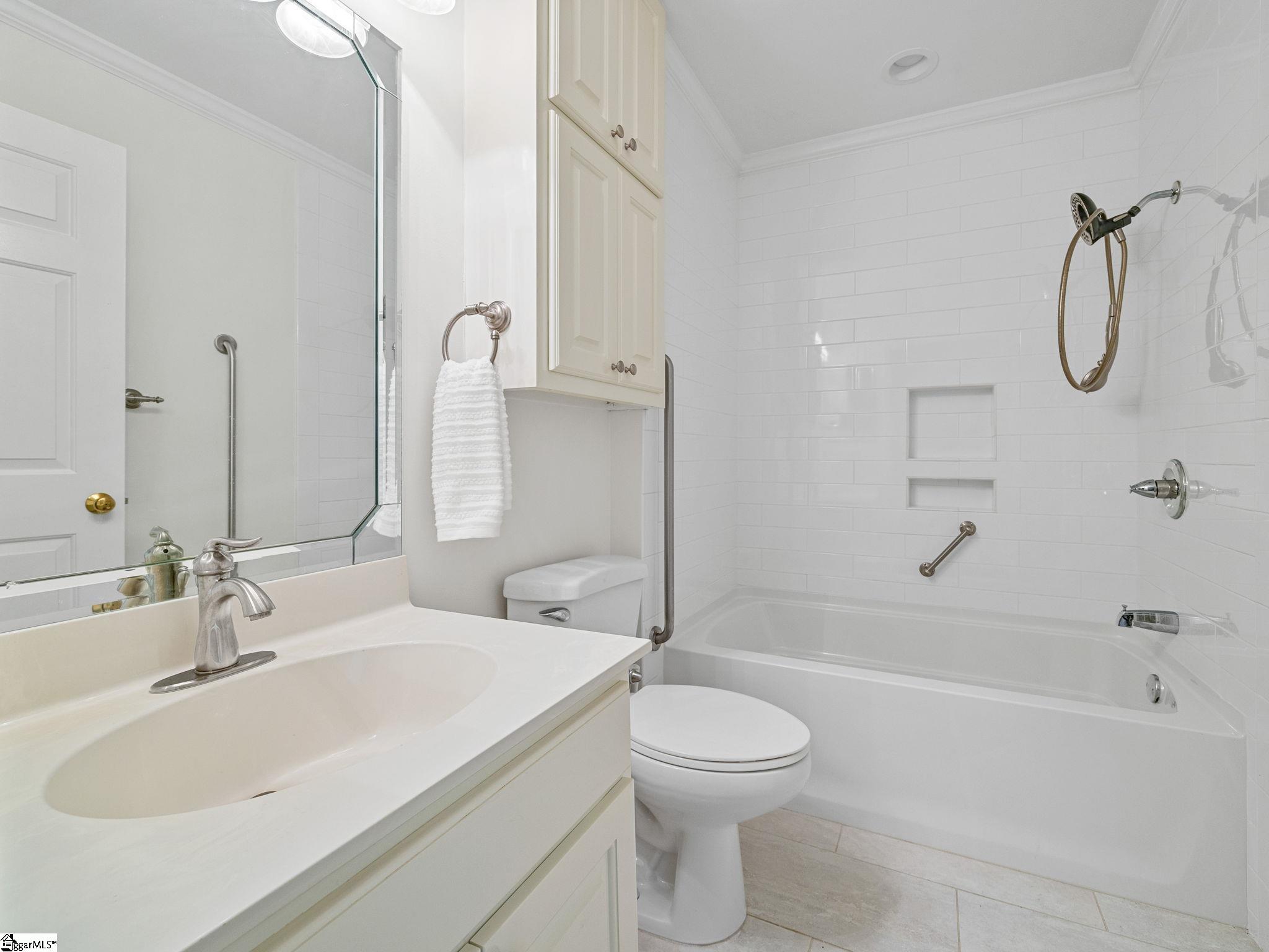 105 Hummingbird Ridge Greenville, SC 29605 - Photo 37 of 48 Gallery Image 37