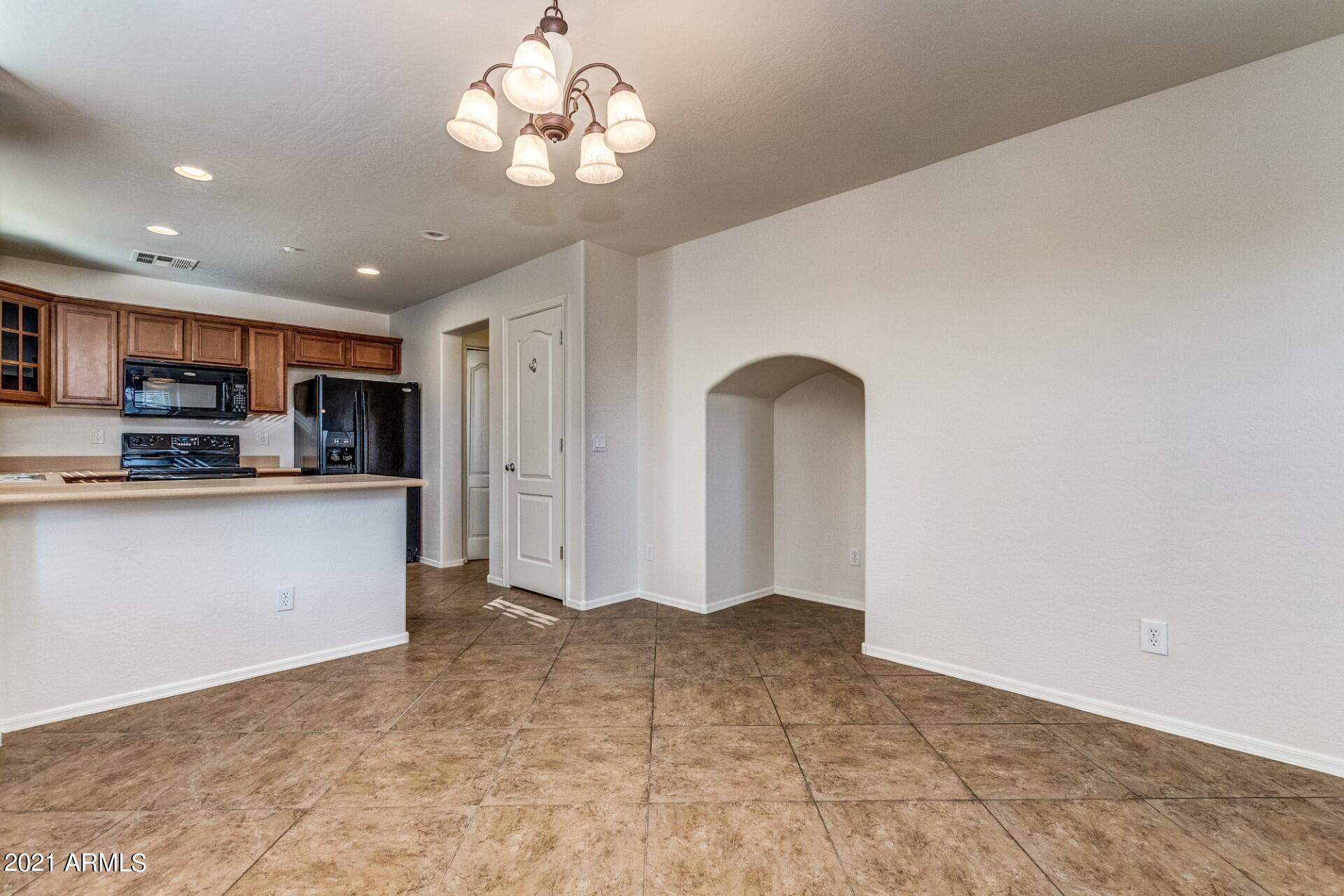 2869 East Bart Street Gilbert, AZ 85295 - Photo 4 of 21 0004-Bart (4)
