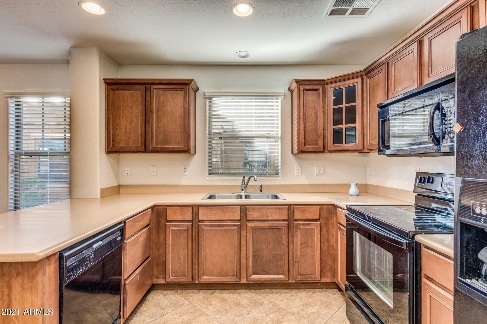 2869 East Bart Street Gilbert, AZ 85295 - Photo 7 of 21 0007-Bart (7)