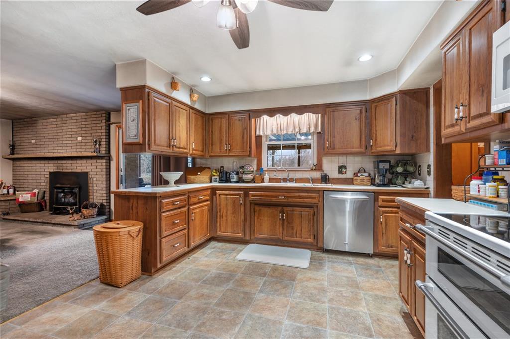 538 Lee Road Burgettstown, PA 15021 - Photo 11 of 27 Gallery Image 11