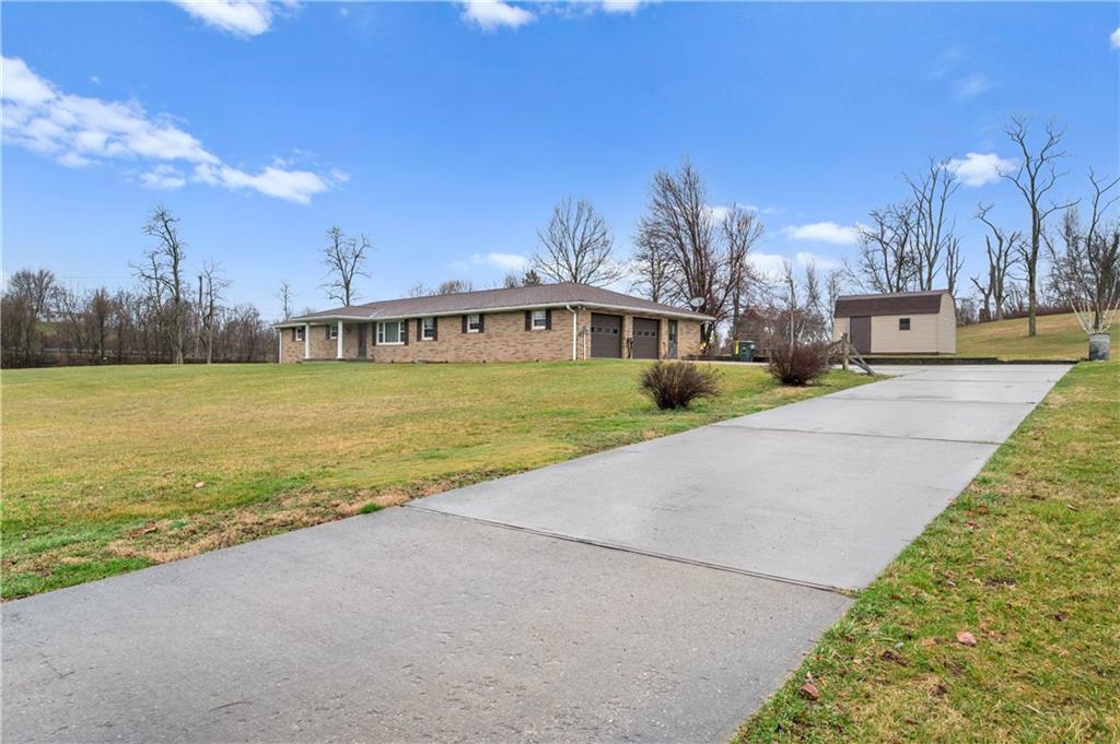 538 Lee Road Burgettstown, PA 15021 - Photo 2 of 27 Gallery Image 2