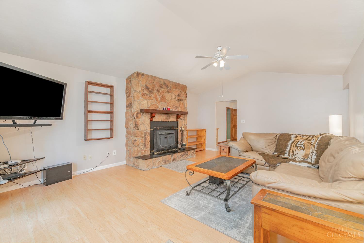 597 Deerfield Road Lebanon, OH 45036 - Photo 8 of 27 Gallery Image 8