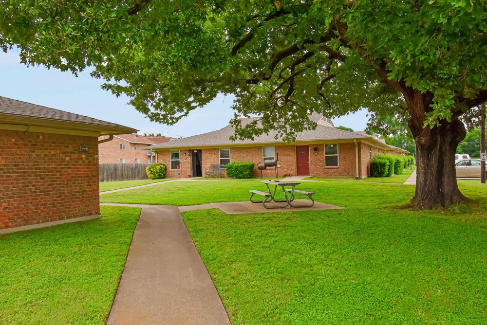 100 Sunset Street Malakoff, TX 75148 - Photo 4 of 21