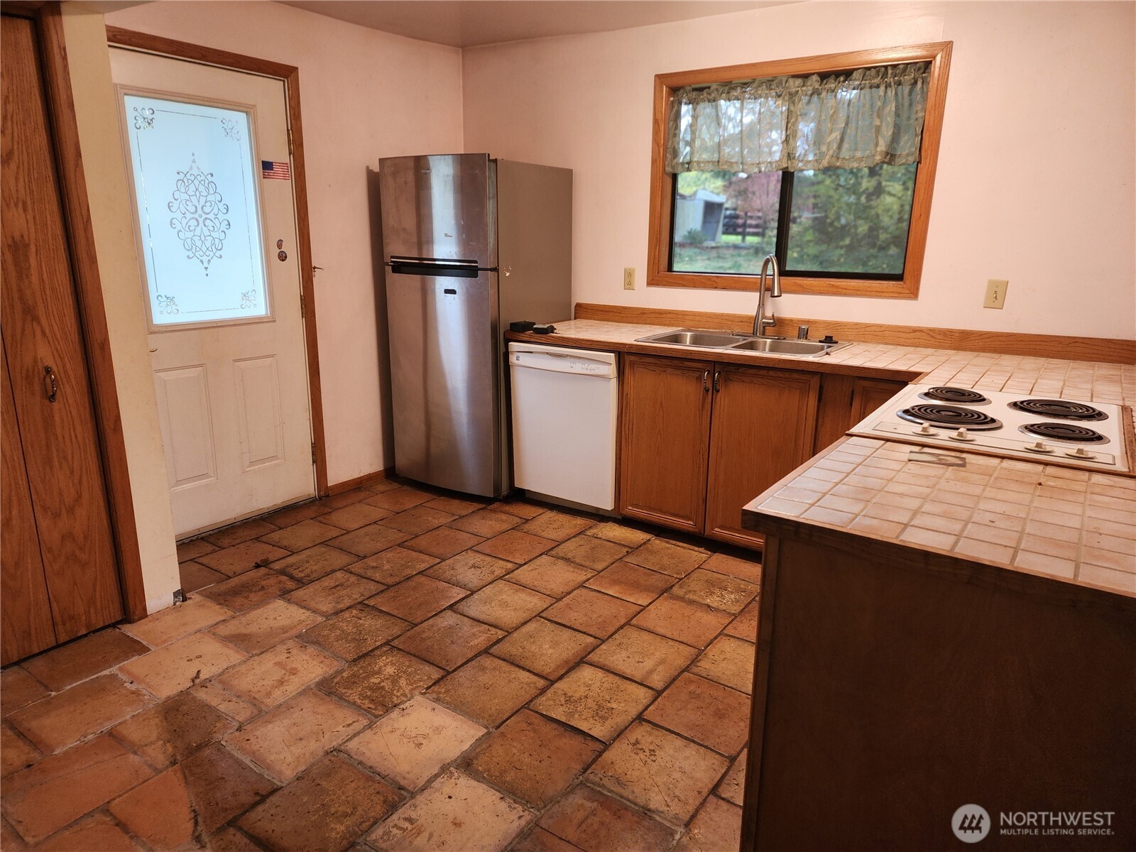 3633 Sapp Road Southwest Olympia, WA 98512 - Photo 14 of 17 Gallery Image 14