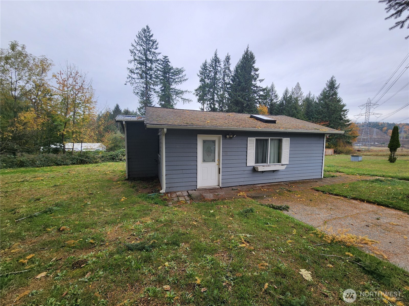 3633 Sapp Road Southwest Olympia, WA 98512 - Photo 5 of 17 Gallery Image 5