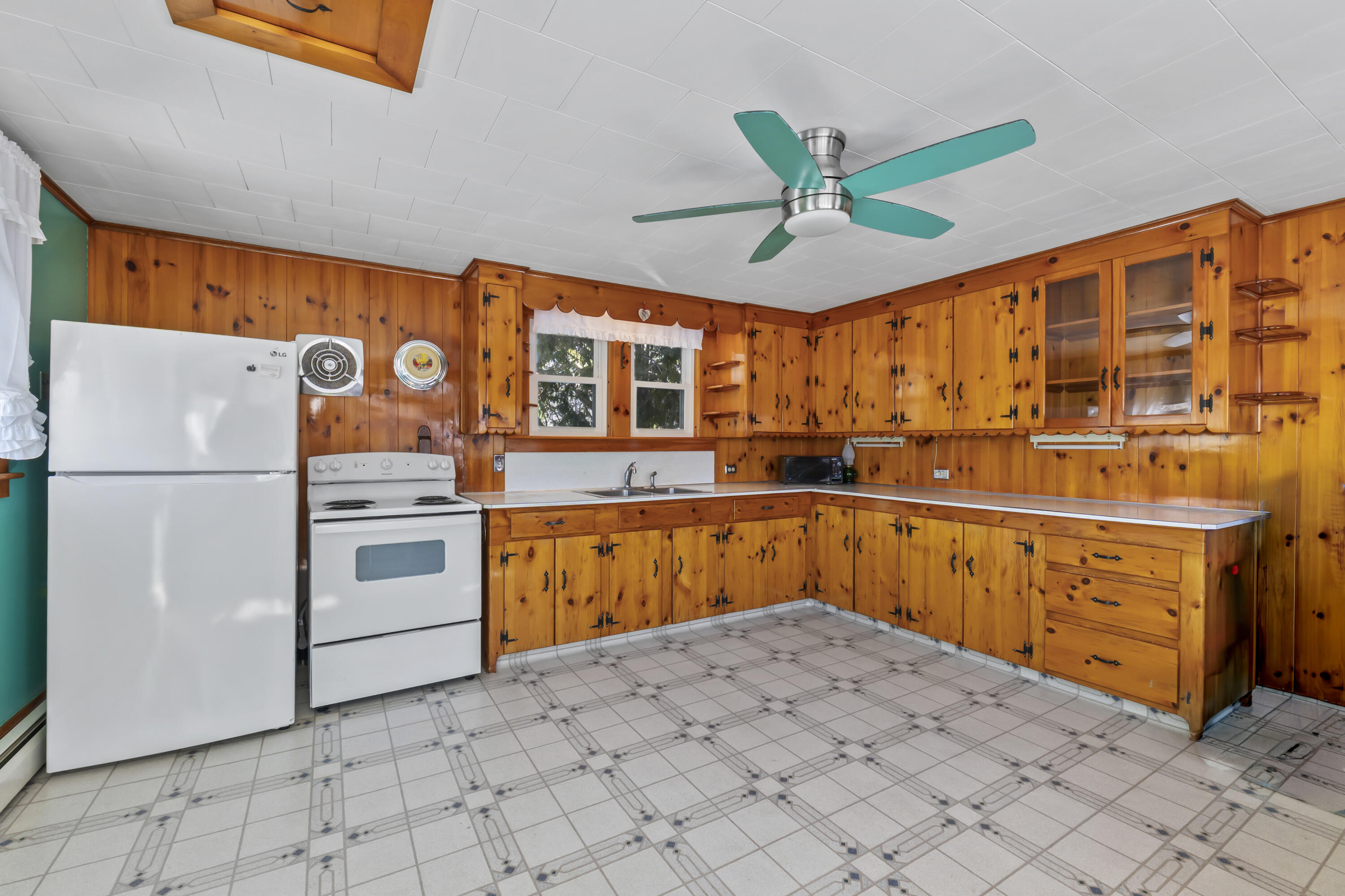 110 Jackson Road Waldoboro, ME 04572 - Photo 17 of 83 110 Jackson Rd_112