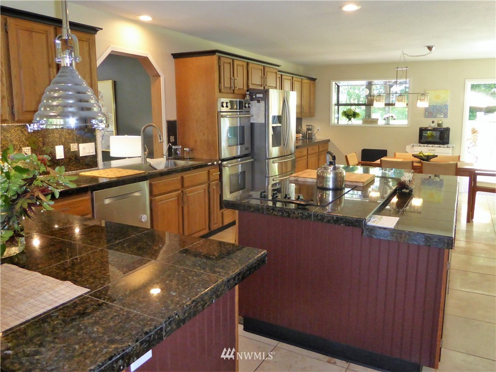 585 Centralia Alpha Road, Unit 14 Chehalis, WA 98532 - Photo 12 of 39 Gallery Image 12