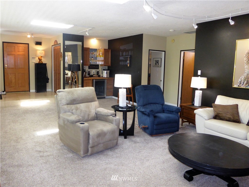 585 Centralia Alpha Road, Unit 14 Chehalis, WA 98532 - Photo 5 of 39 Gallery Image 5