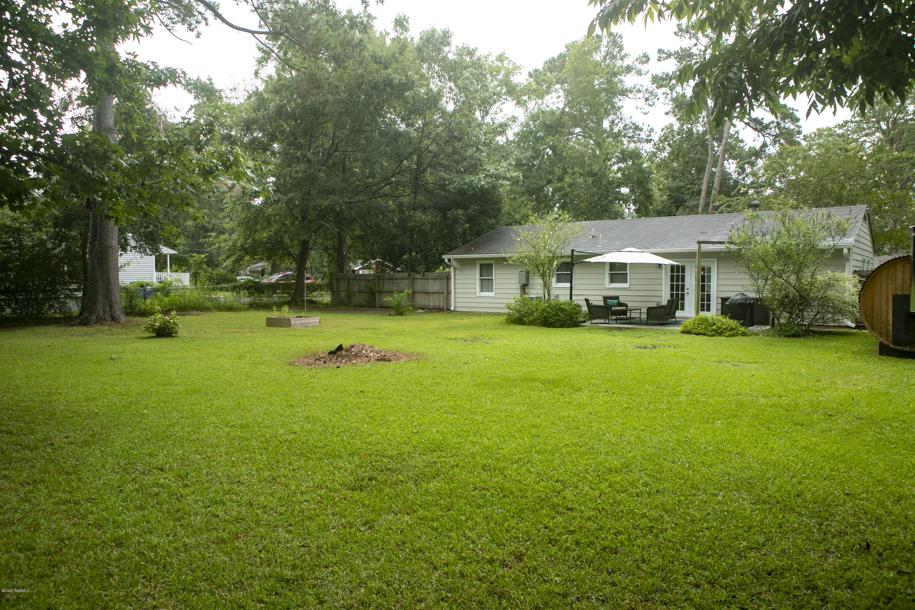 2405 State Rd S-7-386 Beaufort, SC 29902 - Photo 18 of 23 Backyard 2