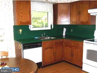 135 A Sunset Road, Unit A Whiting, NJ 08759 - Photo 1 of 12 Kitchen