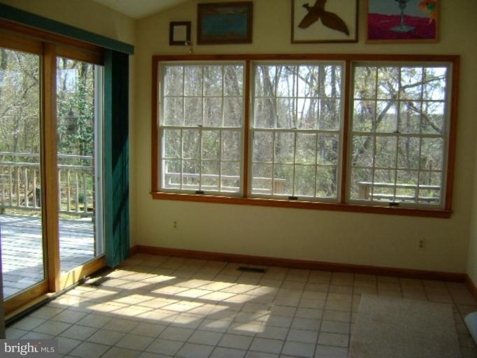 2860 Monnett Road Prince Frederick, MD 20678 - Photo 12 of 30 Breakfast Area