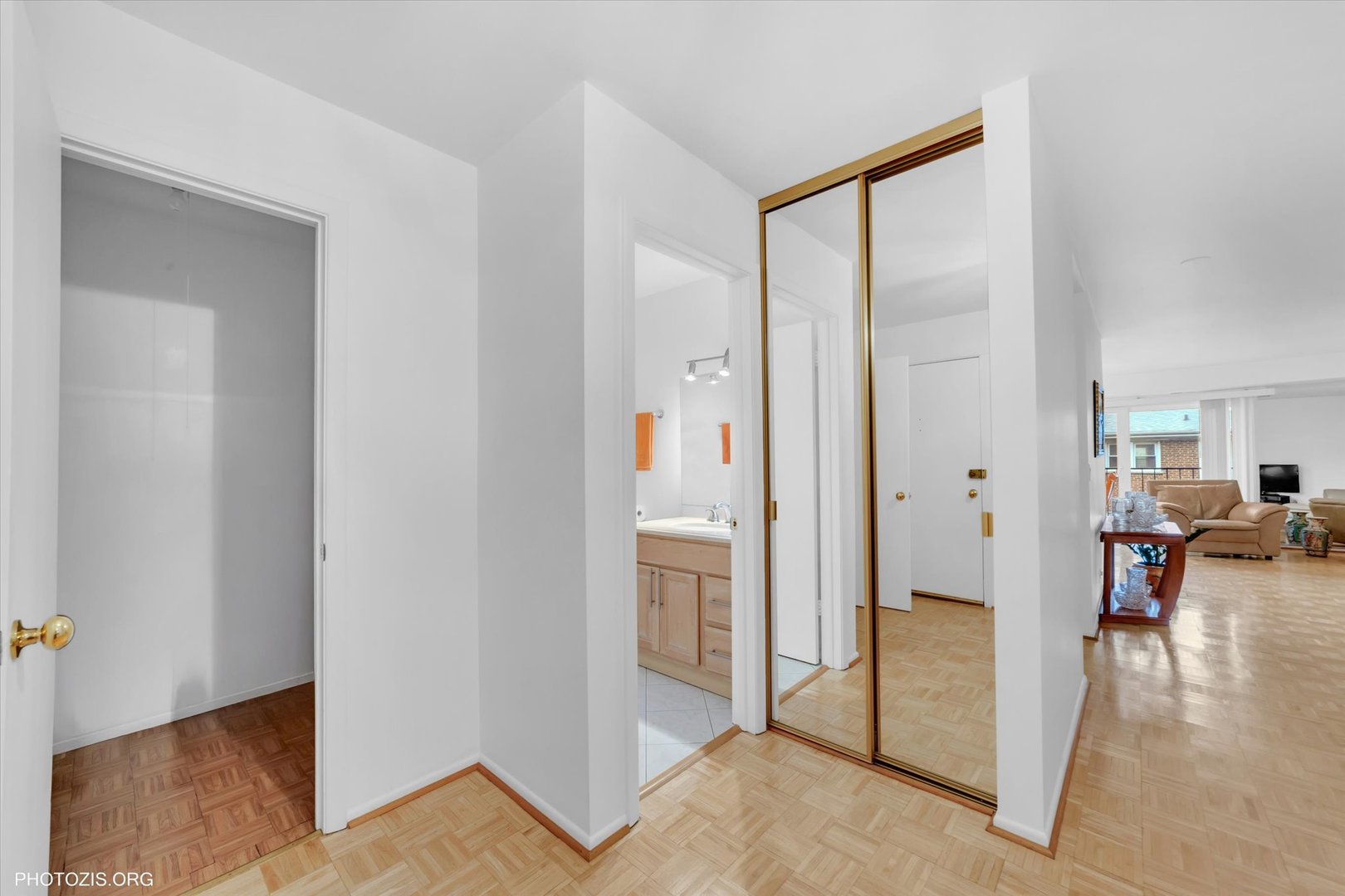 4838 West Howard Street, Unit 301 Skokie, IL 60077 - Photo 8 of 32 a view of a livingroom and a livingroom with furniture