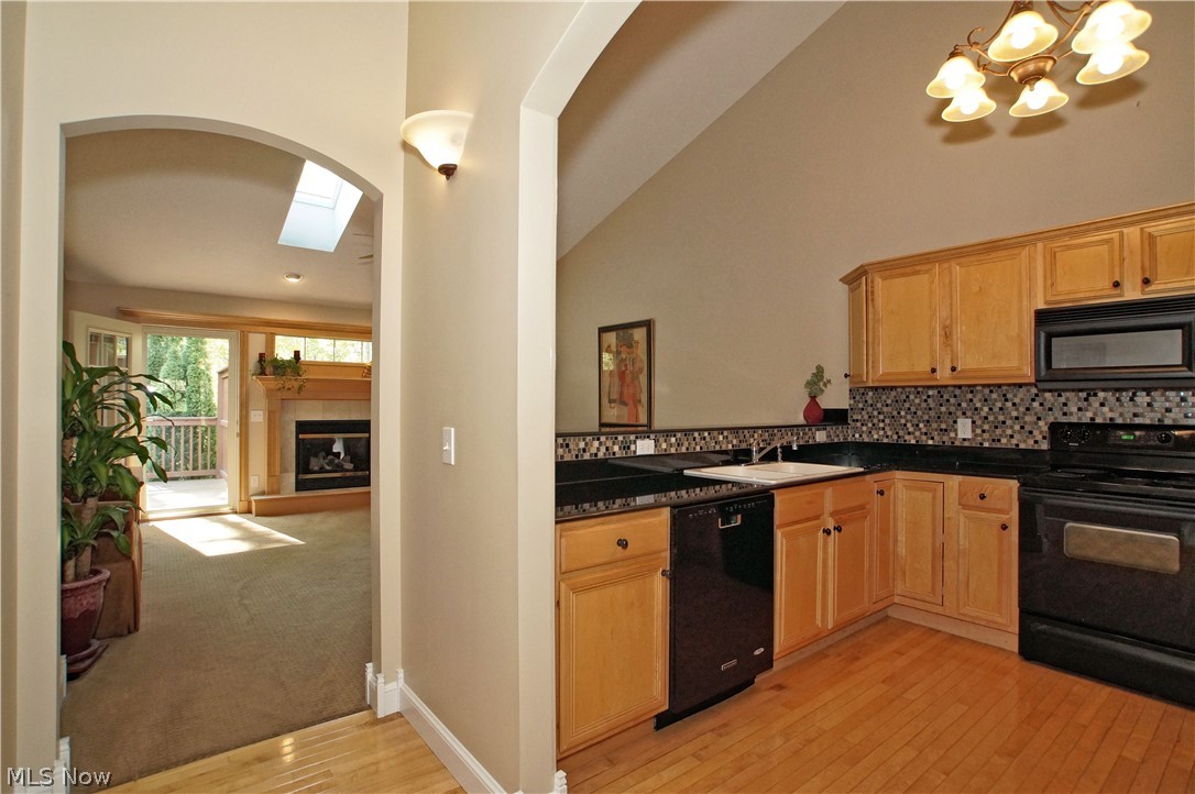 6871 Auburn Road, Unit 3 Painesville, OH 44077 - Photo 5 of 24 Gallery Image 5