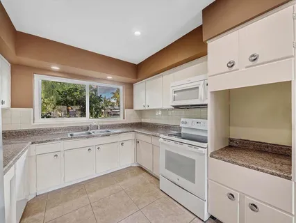 $797,000 | 2750 Southeast 3rd Street, Pompano Beach, FL 33062