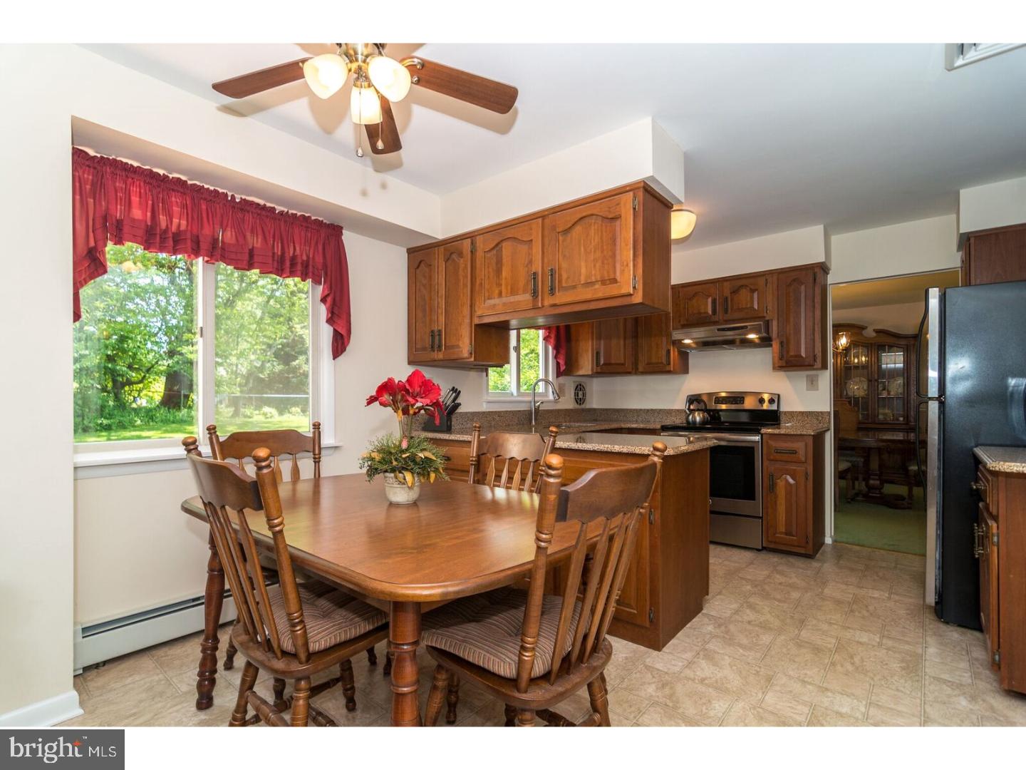 1807 Mare Road Warrington, PA 18976 - Photo 8 of 24 Gallery Image 8
