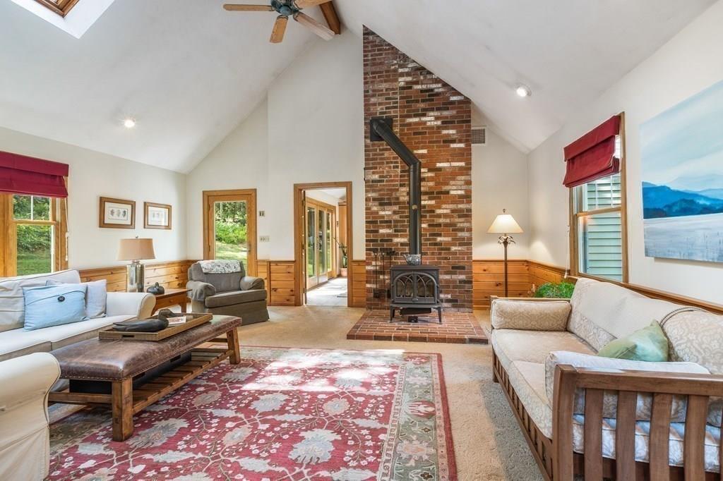 433 Moon Hill Road Northbridge, MA 01534 - Photo 18 of 40 Gallery Image 18