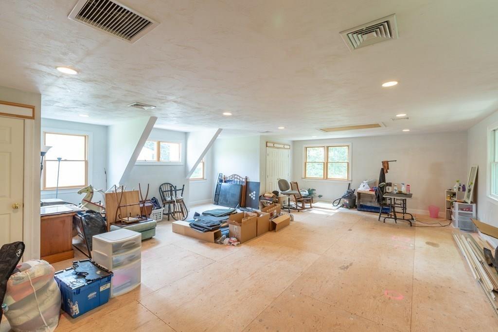 433 Moon Hill Road Northbridge, MA 01534 - Photo 37 of 40 Gallery Image 37