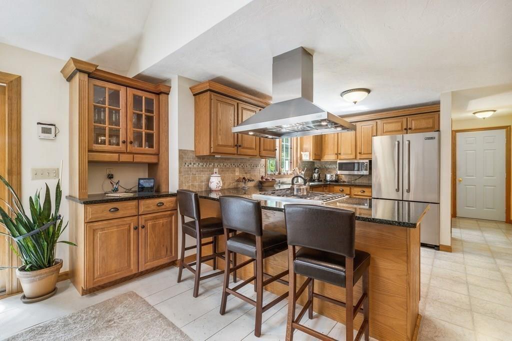 433 Moon Hill Road Northbridge, MA 01534 - Photo 10 of 40 Gallery Image 10