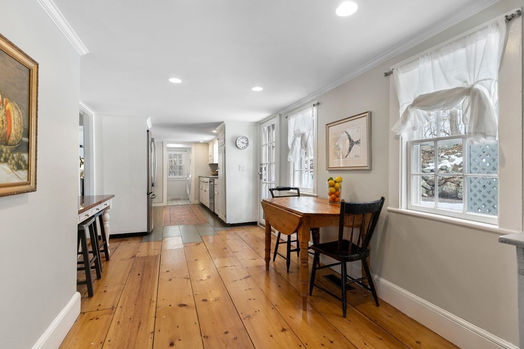 93 River Road Topsfield, MA 01983 - Photo 11 of 42