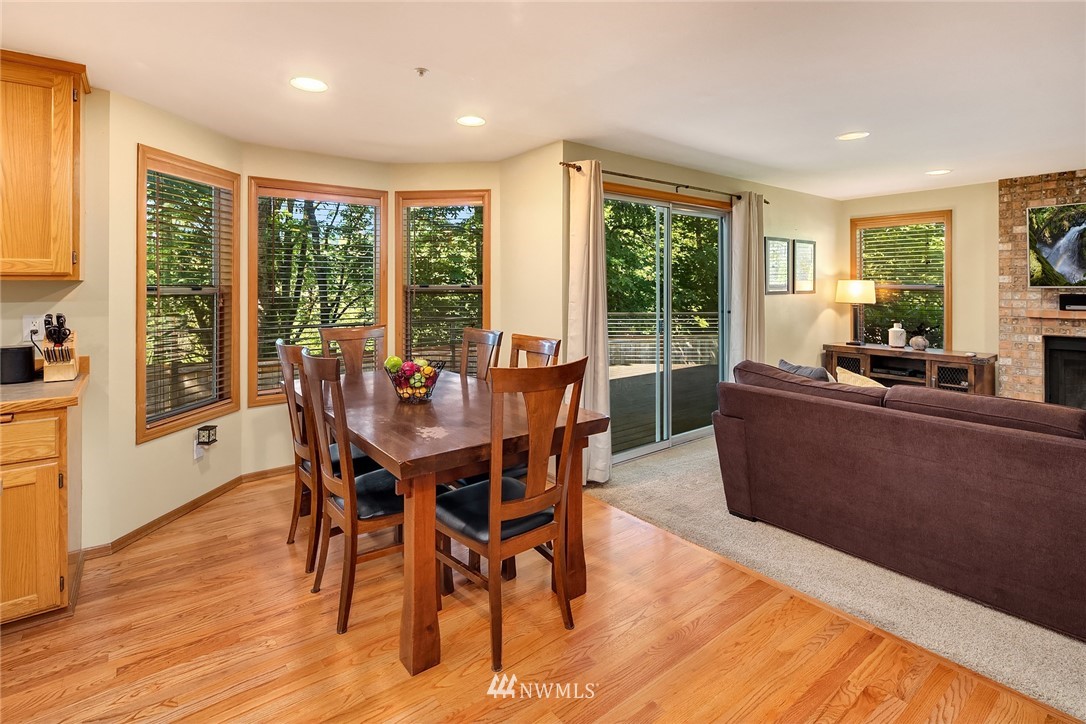 4524 Northeast 26th Court Renton, WA 98059 - Photo 11 of 32 Gallery Image 11