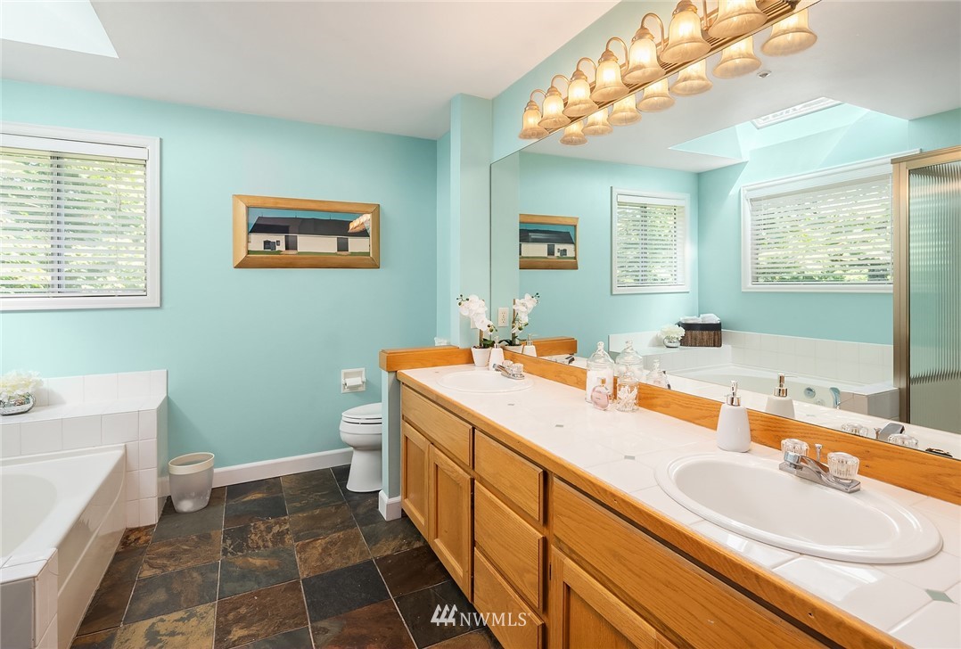 4524 Northeast 26th Court Renton, WA 98059 - Photo 23 of 32 Gallery Image 23