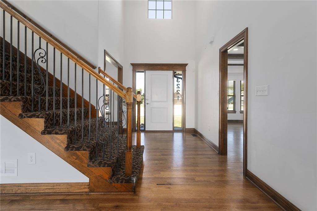 3221 South Mize Ridge Court Independence, MO 64057 - Photo 8 of 40 Gallery Image 8