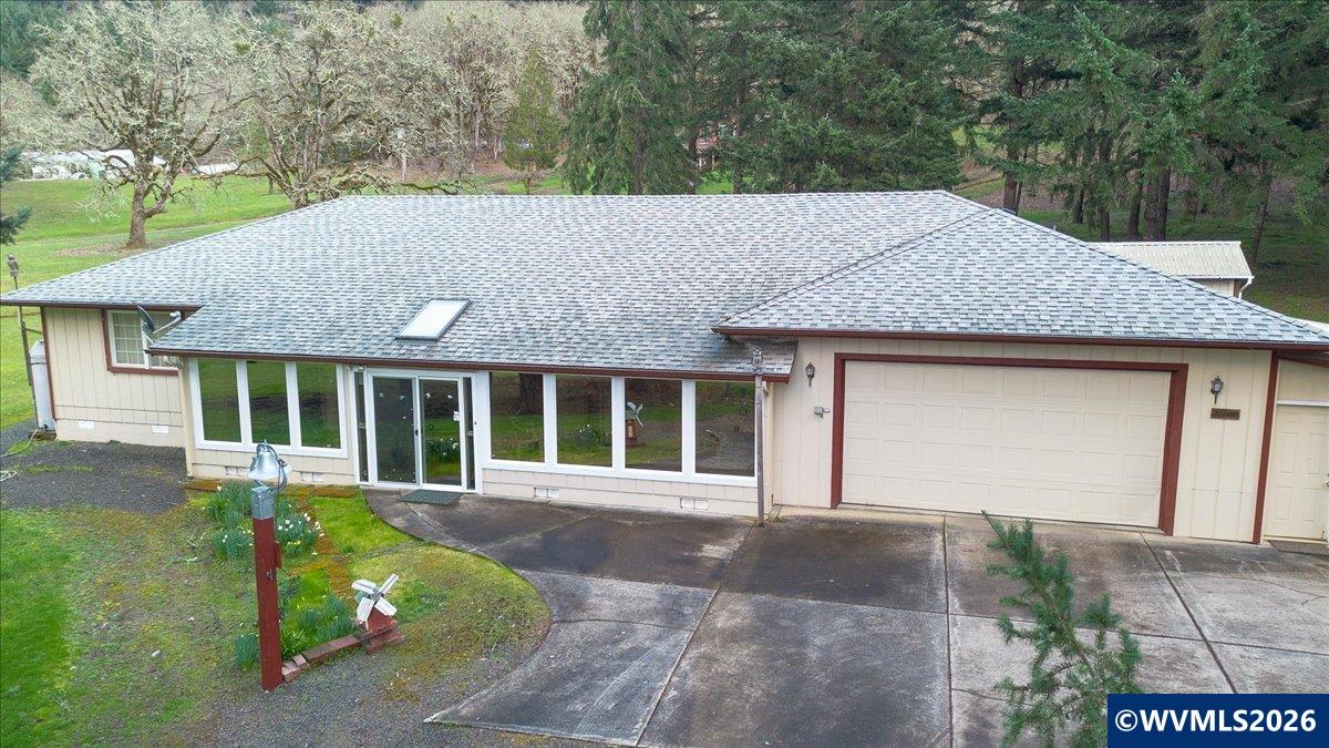 26100 Alpine Road Monroe, OR 97456 - Photo 2 of 49