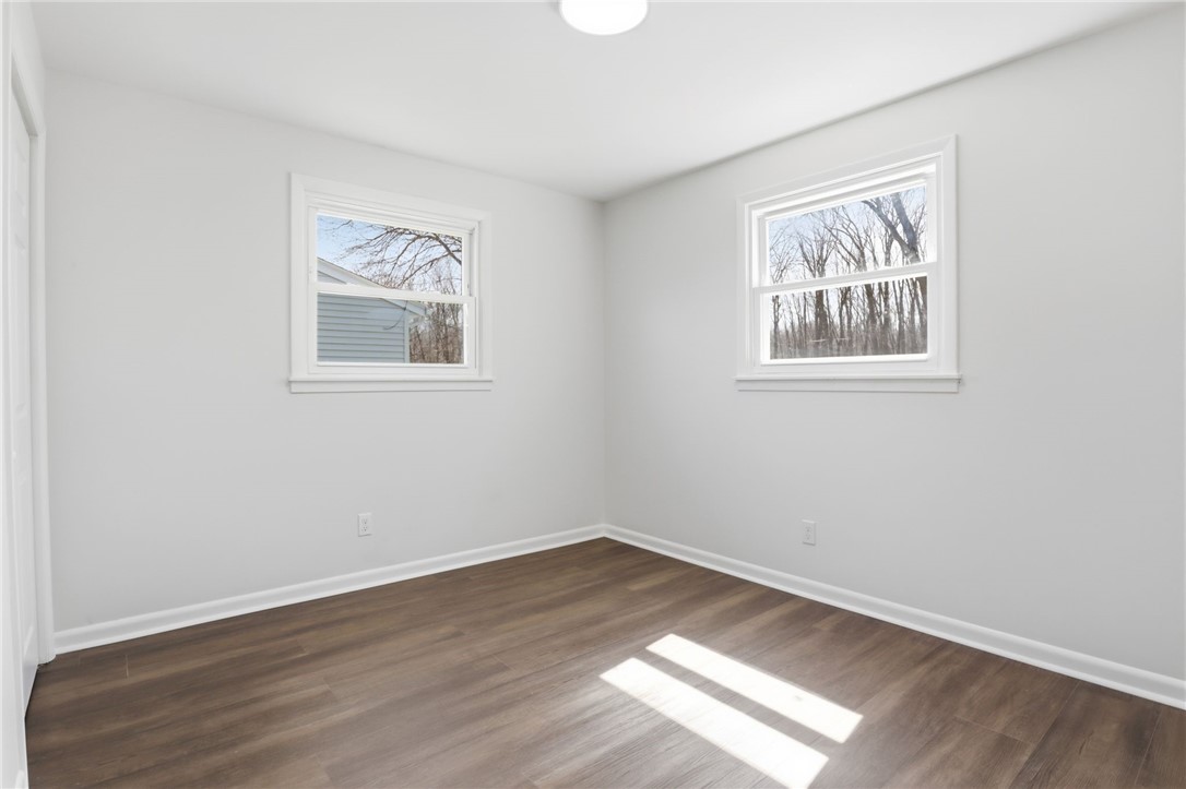 105 Names Road Chili, NY 14623 - Photo 16 of 35