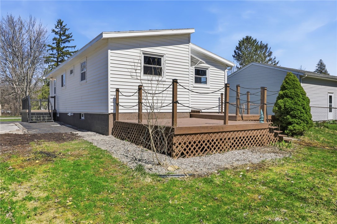 105 Names Road Chili, NY 14623 - Photo 32 of 35