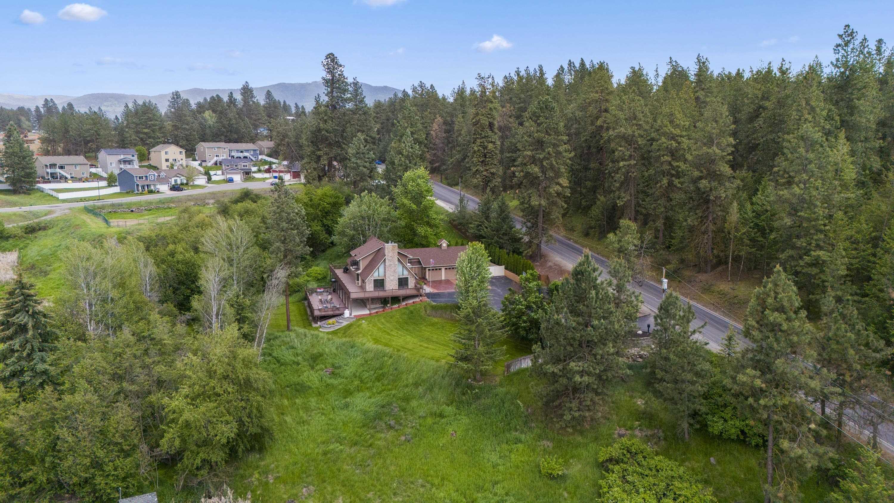15915 East Saltese Road Spokane Valley, WA 99037 - Photo 3 of 45 Gallery Image 3