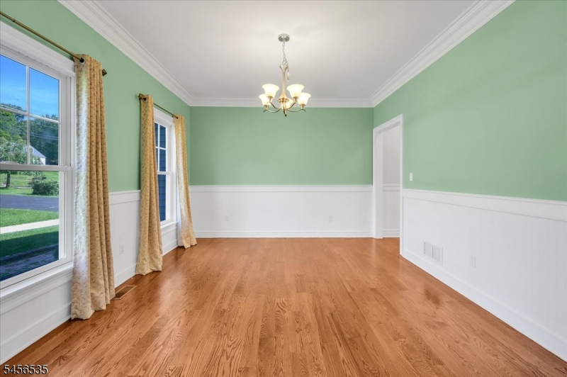 657 Foothill Road Bridgewater, NJ 08807 - Photo 8 of 46 Gallery Image 8