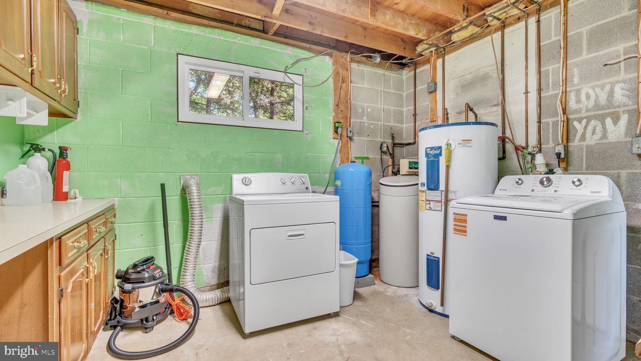 24680 Morgan Road Hollywood, MD 20636 - Photo 27 of 34 a utility room with dryer and washer