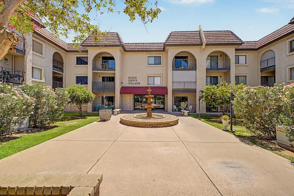 $995 | 3033 East Devonshire Avenue, Unit 3031, Phoenix, AZ 85016