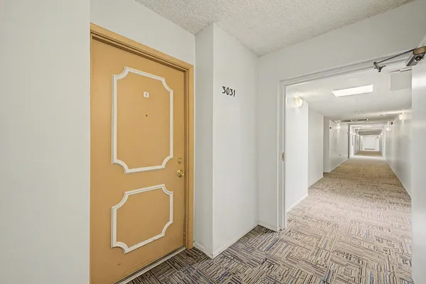 $995 | 3033 East Devonshire Avenue, Unit 3031, Phoenix, AZ 85016