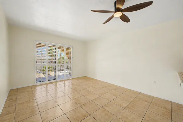 $995 | 3033 East Devonshire Avenue, Unit 3031, Phoenix, AZ 85016