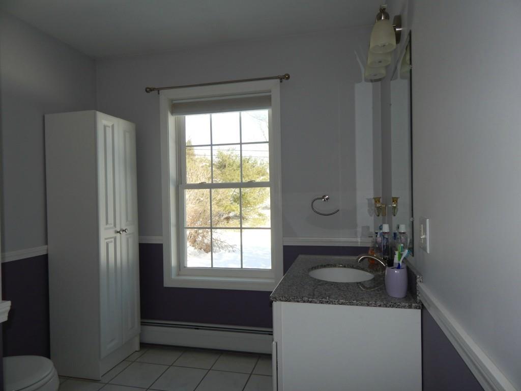 511 Wing Road Hermon, ME 04401 - Photo 15 of 34 bathroom