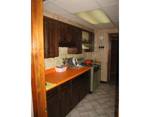 47 Crest Road Framingham, MA 01702 - Photo 13 of 22 Gallery Image 13