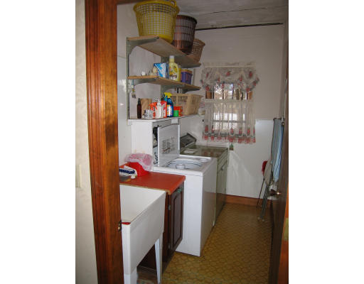 47 Crest Road Framingham, MA 01702 - Photo 17 of 22 Gallery Image 17
