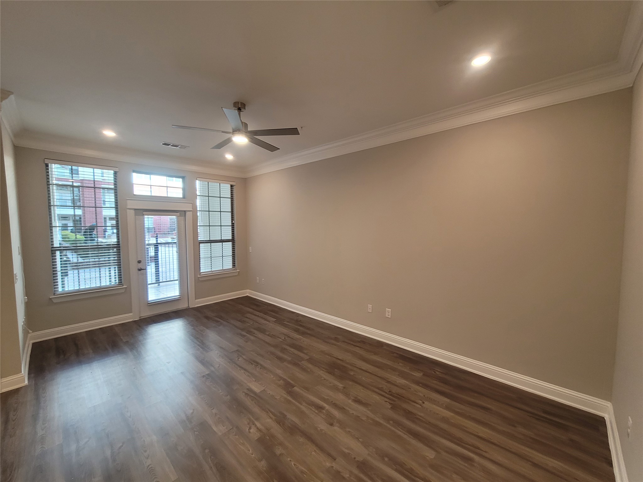 2111 Austin Street, Unit 306 Houston, TX 77002 - Photo 4 of 13